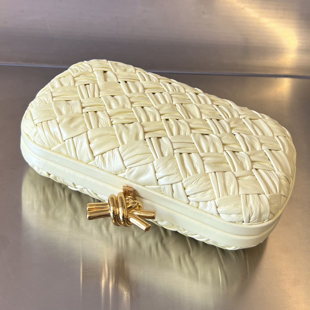 Knot Padded Intreccio Leather Clutch Cream